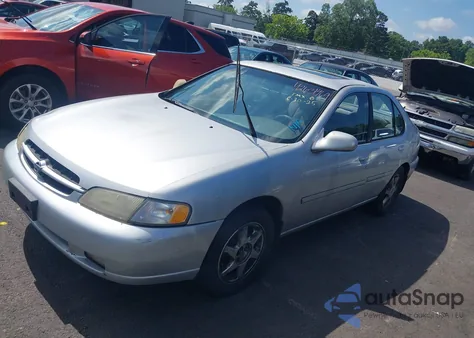 1998 Nissan Altima Gle/Gxe/Se/Xe z USA, uszkodzony, nr VIN 1N4DL01D5WC218779